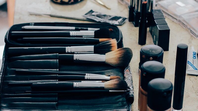 Macam-Macam Kuas Makeup dan Fungsinya - Brush Makeup