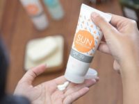 Sunscreen Terbaik yang Bagus untuk Wajah - Sunscreen Emina