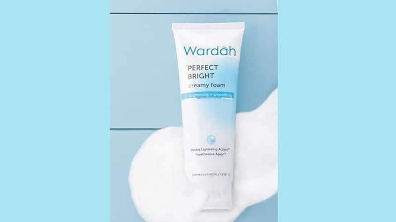 Rangkaian Wardah Perfect Bright Series - Creamy Foam Brightening + Smoothing