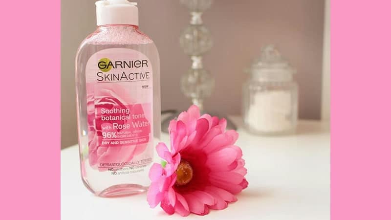 Skin Active Soothing Botanical Toner with Rose Water