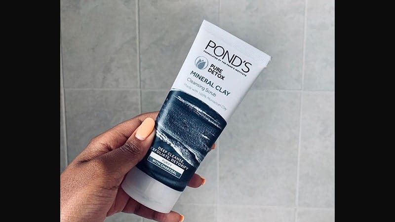 Manfaat Ponds Pure White - Mineral Clay Face Cleanser Scrub